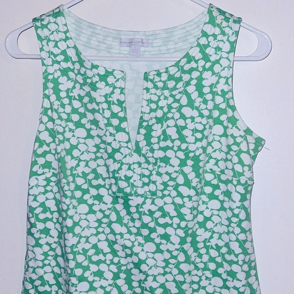 🌺NEW YORK & COMPANY SLEEVELESS DRESS - Picture 3 of 5